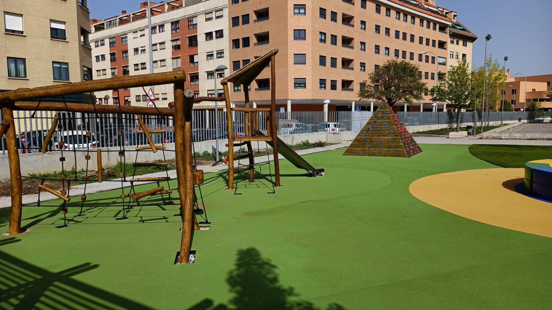 Pautas para elegir el mobiliario de parque infantiles